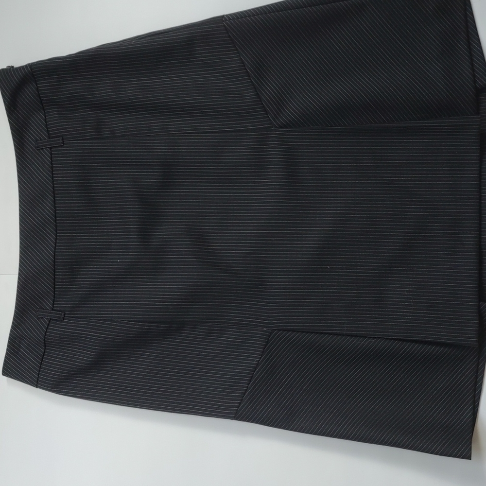FULLY LINED LOFT SKIRT